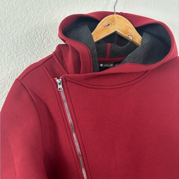 Red Utility Jacket with Asymmetrical Zipper and Minimalist Design - Picture 2 of 12